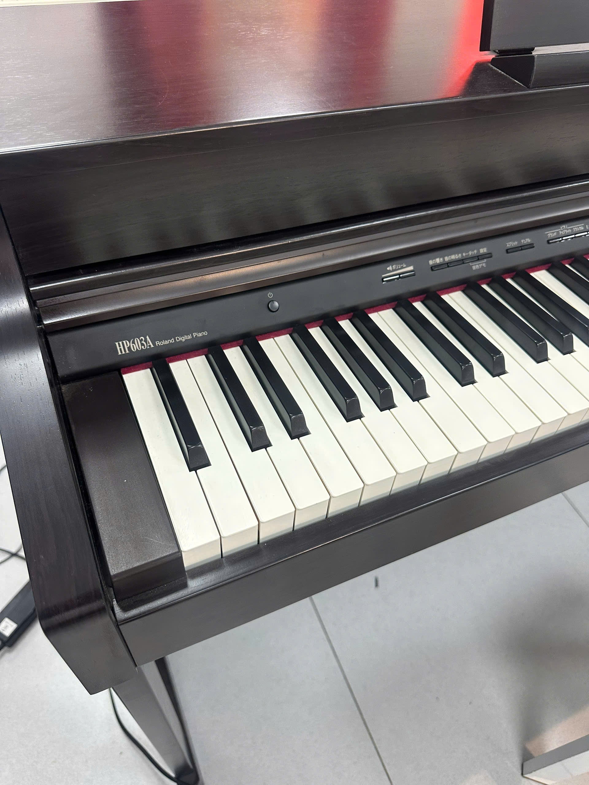 Đàn Piano Điện Roland HP603