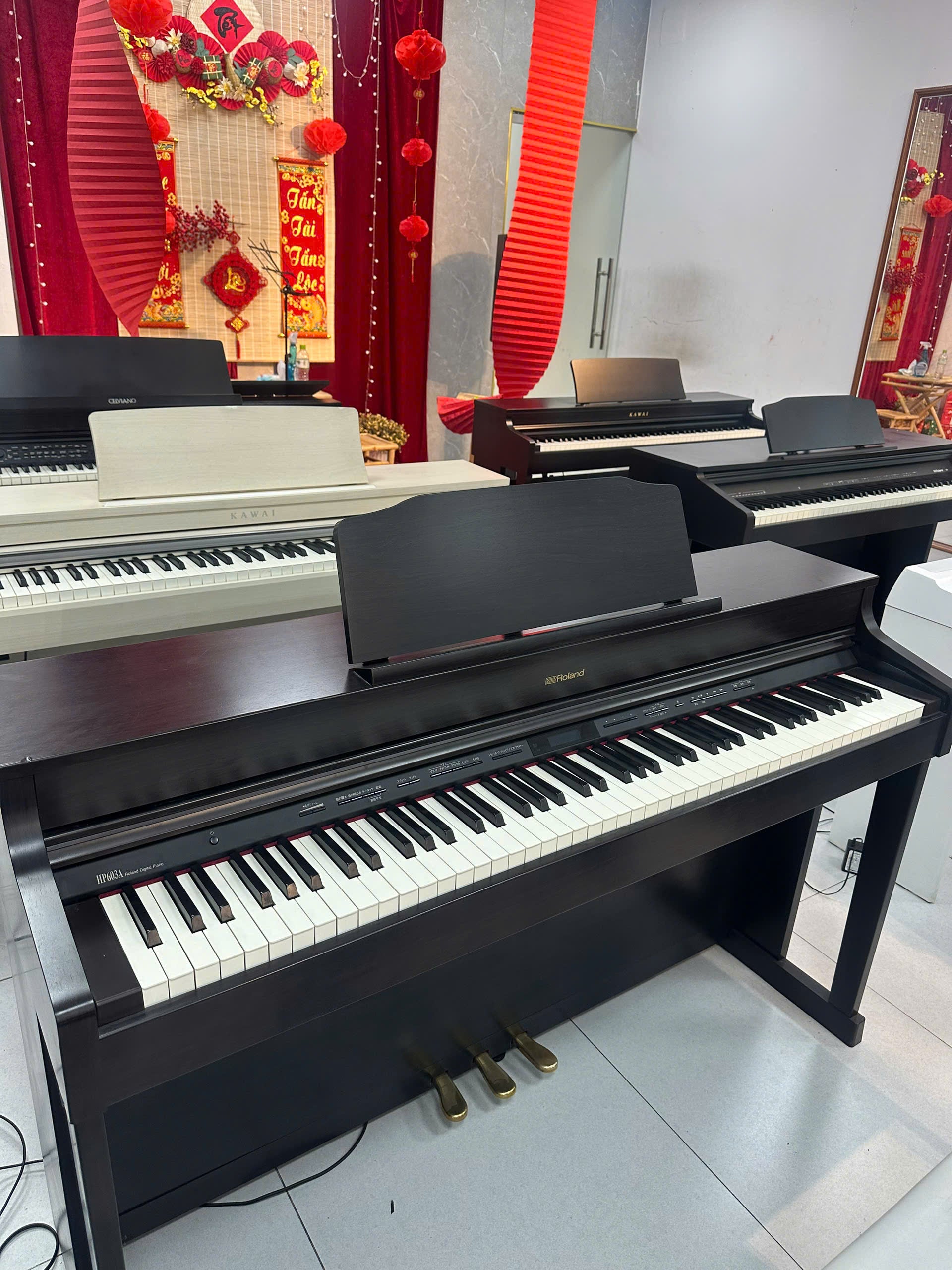 Đàn Piano Điện Roland HP603