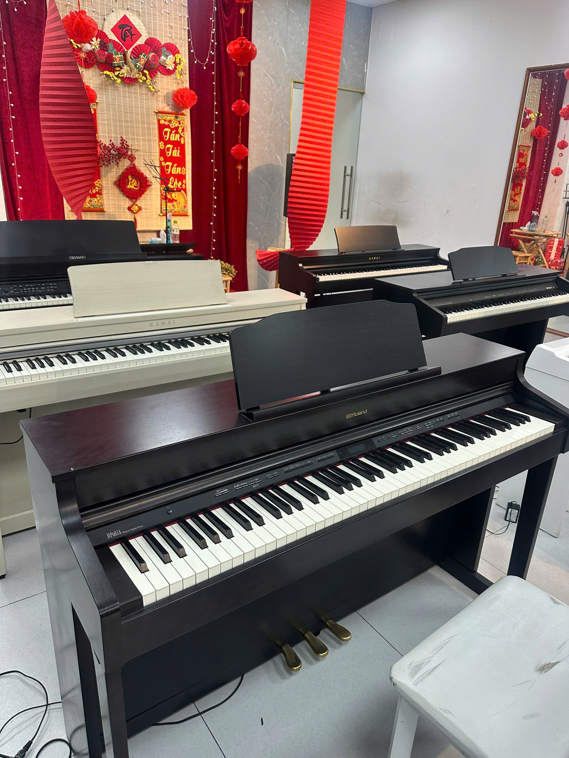 Đàn Piano Điện Roland HP603
