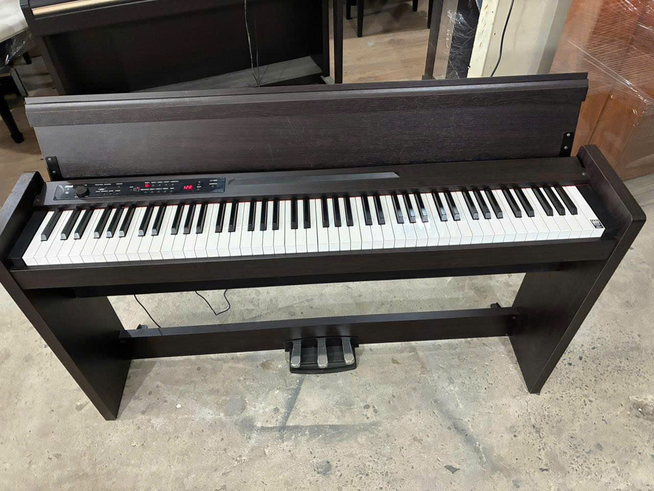 Đàn Piano Điện Korg LP380