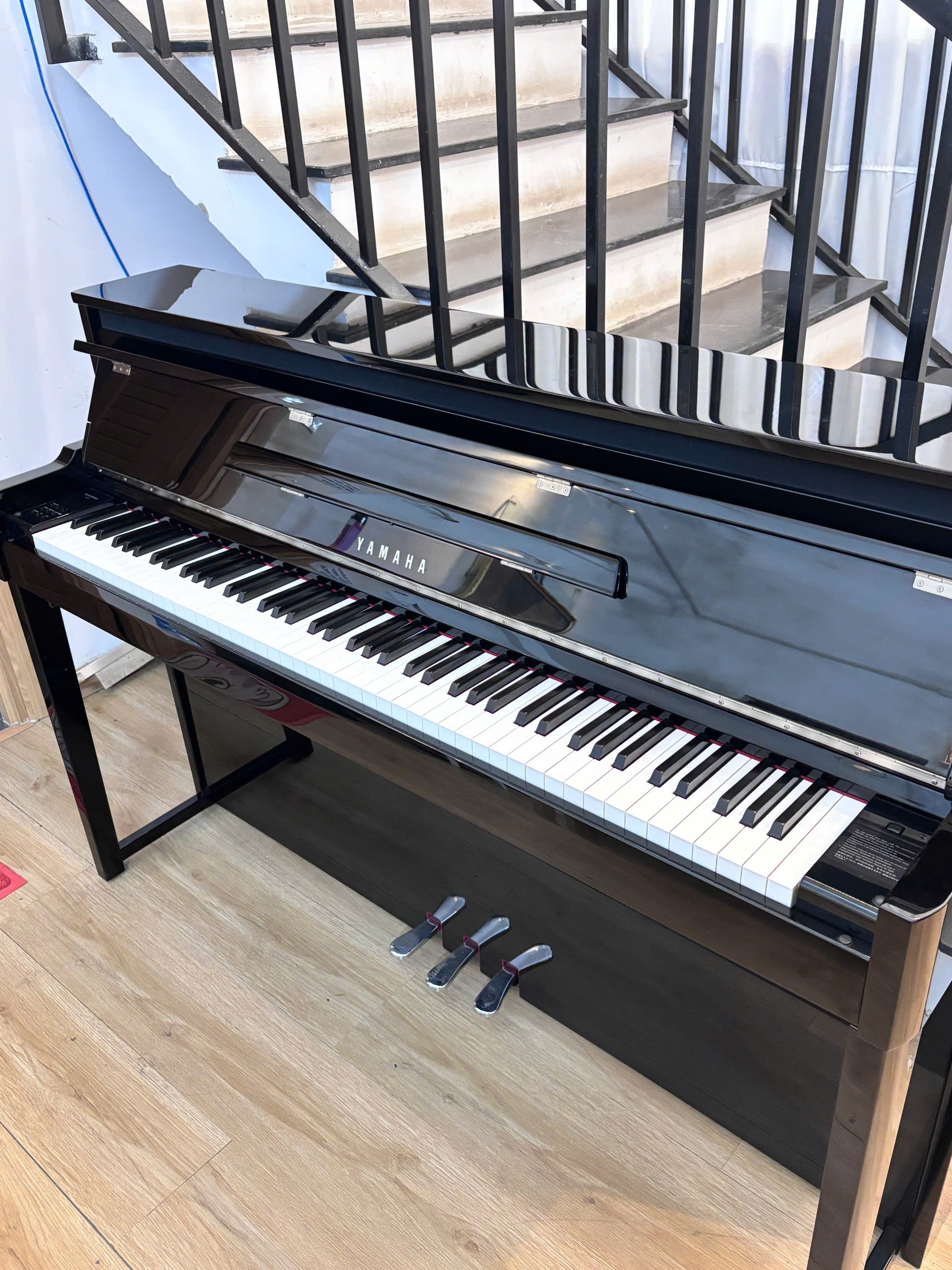 Đàn Piano Điện Yamaha NU1X