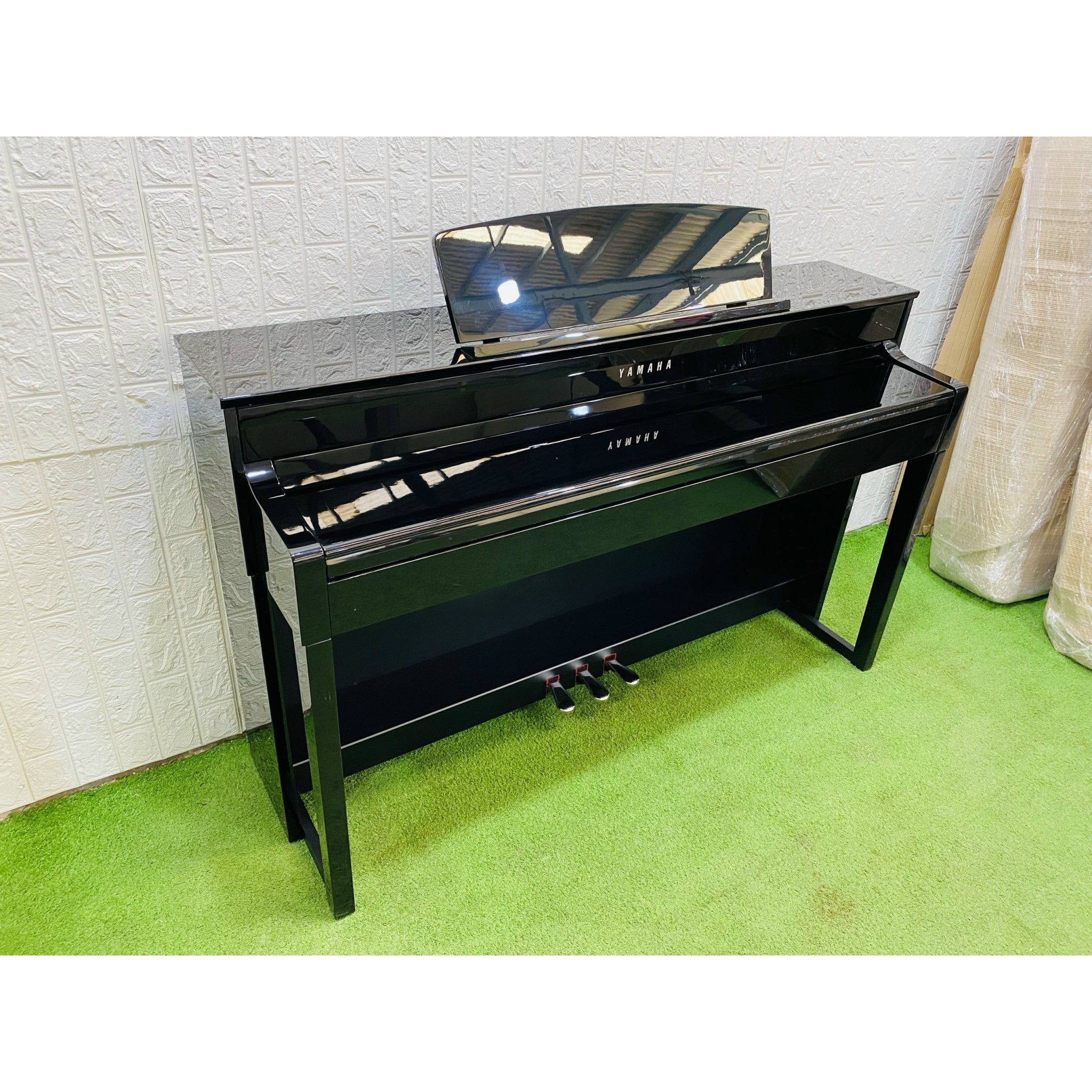 Đàn Piano Điện Yamaha CLP575